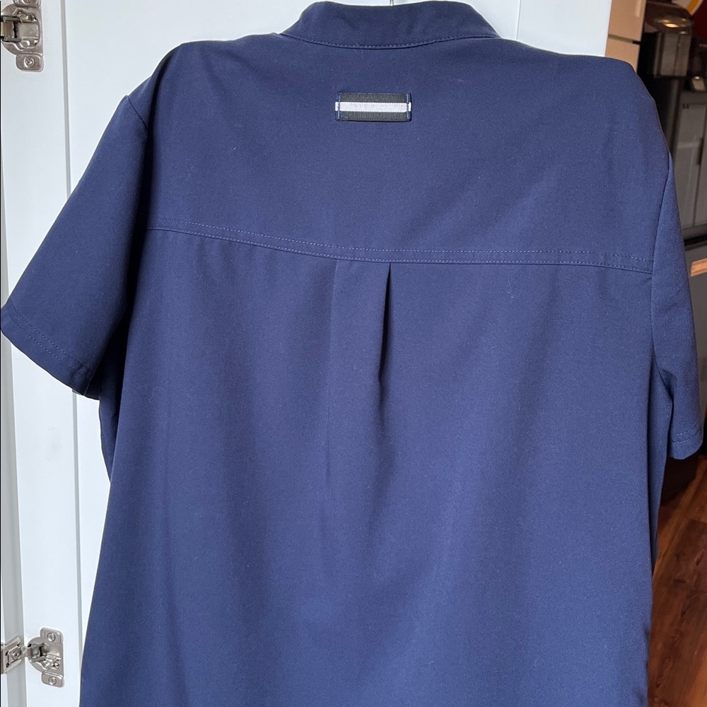 Koi Next Gen Navy Scrub Set - Picture 3 of 6